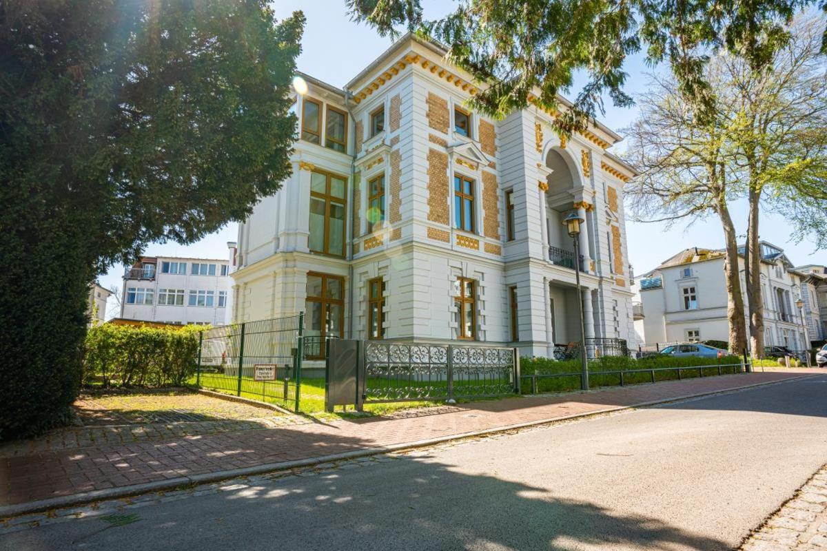 Ferienwohnung Moderne Fewo Mit Balkon, Hochwertig Ostseebad Heringsdorf Exterior foto